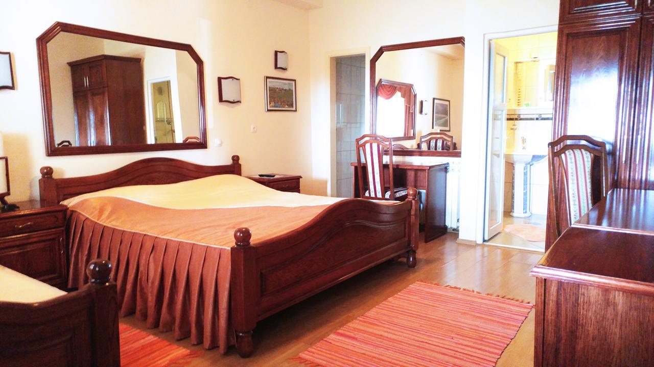 Hotel Derby Orasje Екстериор снимка