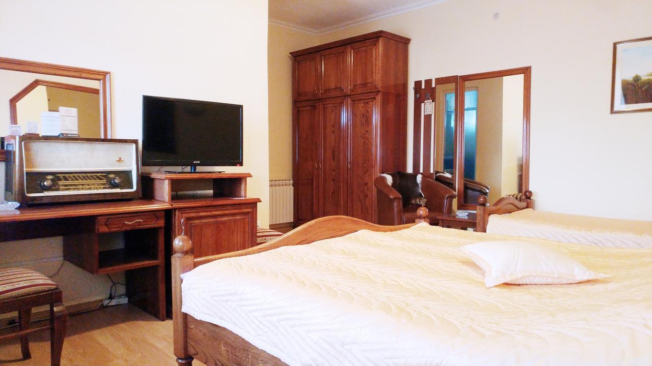 Hotel Derby Orasje Екстериор снимка