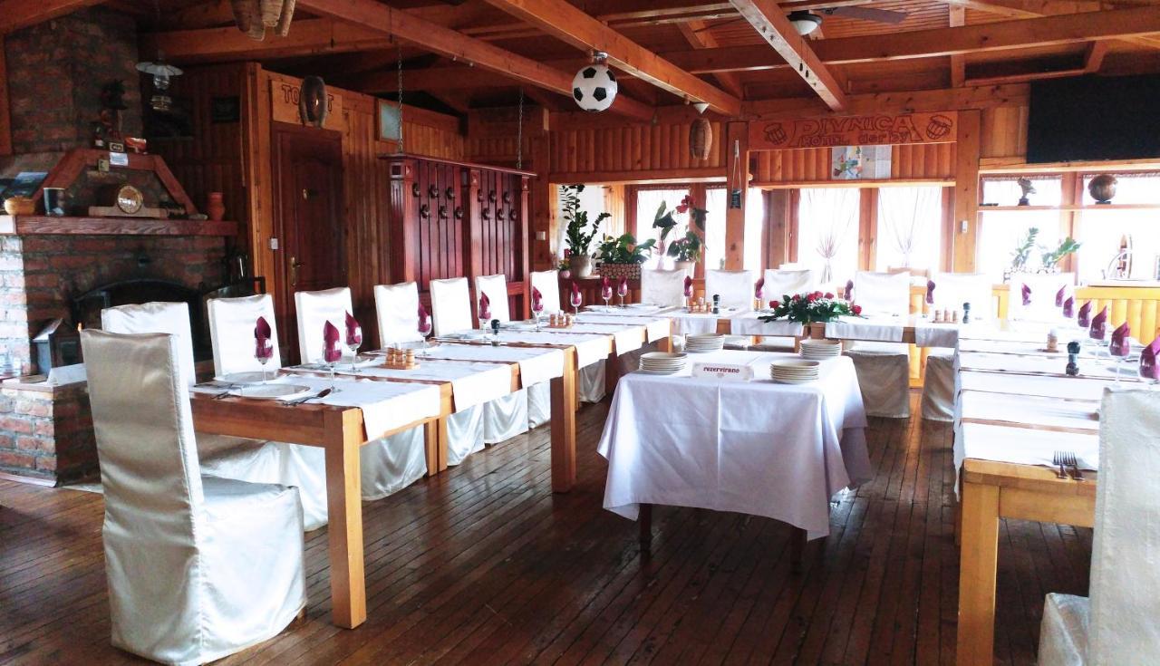 Hotel Derby Orasje Екстериор снимка